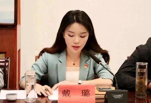 娱乐718吃瓜戴璐,揭秘戴璐吃瓜背后的真相